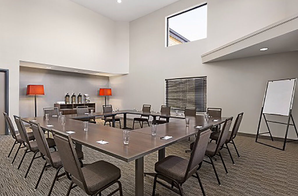 Country Inn & Suites